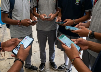YA ES OFICIAL: SEP publica reglas para restringir celulares en escuelas