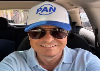FRENTE OPISITOR: Priista Juan Carlos González se pone la gorra del PAN
