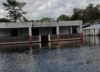 Alumnos exhiben en TikTok al gobernador de Yucatán por falta de escuela