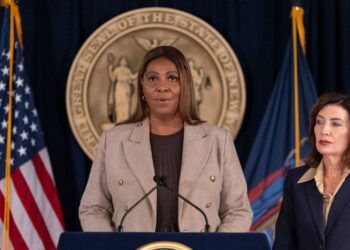 Fiscal General de Nueva York investiga violación grupal en Cornell