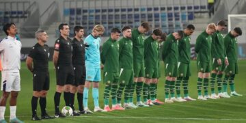 Heimir Hallgrímsson exige a UEFA aislar a Irlanda e Israel