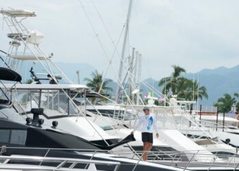 Huracán Simón golpea costas del Pacífico mexicano con categoría 4 5 Huracán Simón golpea costas del Pacífico mexicano con categoría 4