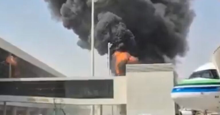 Aeropuerto de Riad sufre nuevo impacto y agudiza fractura regional