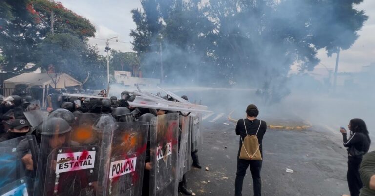 Jalisco acumula 39 detenciones tras protestas por agua contaminada
