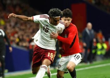 FIFA sanciona a España con multa por cánticos en Barcelona