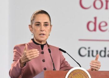 Claudia Sheinbaum descarta pactos con la justicia por caso de la CIA