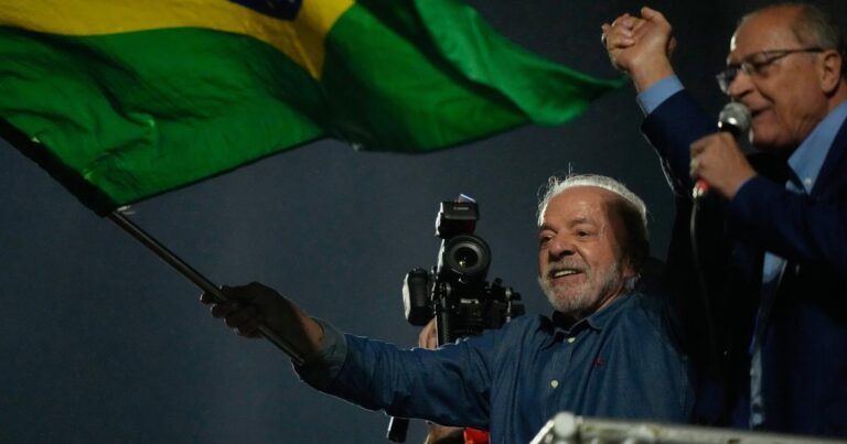 Lula da Silva asegura un cuarto mandato en Brasil tras vencer a Flávio Bolsonaro