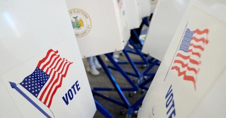 Juez exige al gobierno de Trump identificar estados notificados por padrones