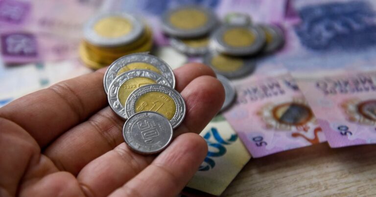 Banxico dispara pagos digitales mientras efectivo domina el 98 por ciento