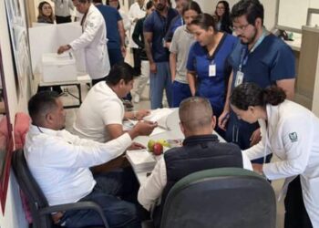 IMSS abre nueva negociación salarial tras rechazo sindical