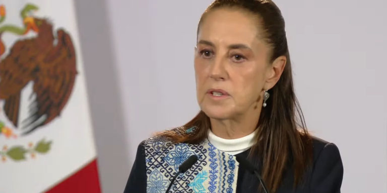 Claudia Sheinbaum valida compra de AT&T México por Televisa y Fintech