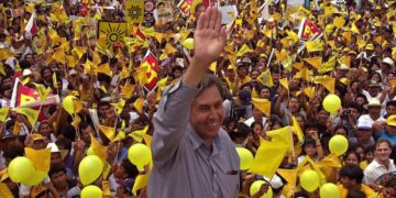 | ALTAVOZ | Cuando Cuauhtémoc Cárdenas llenó la Explanada de la Bandera