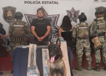 EN MAHAHUAL: Detienen a hombre y una menor con arsenal y drogas