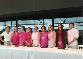 CAMINATA CON CAUSA: Se suman empresarias a lucha contra cáncer de mama