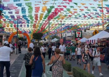 PREVÉN 200 MIL VISITANTES: Arranca el festival Janal Pixán en Puerto Juárez 3 PREVÉN 200 MIL VISITANTES: Arranca el festival Janal Pixán en Puerto Juárez