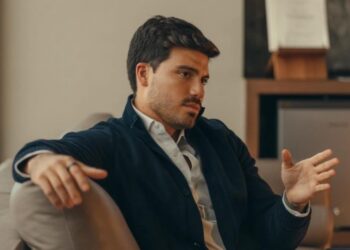 Gustavo Miranda descarta «obsesión» por un cargo, pero levanta la mano para 2027