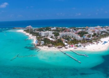 BOLETO DE 520 PESOS: Señalan que costo del cruce frena visitas de Cancún a Isla Mujeres 10 BOLETO DE 520 PESOS: Señalan que costo del cruce frena visitas de Cancún a Isla Mujeres