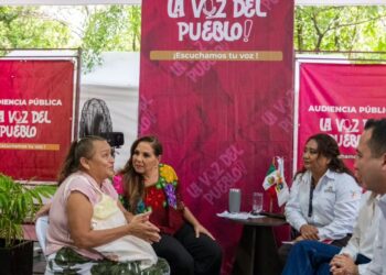 “LA VOZ DEL PUEBLO”: Atiende Mara mil 200 demandas ciudadanas en Cancún 10 “LA VOZ DEL PUEBLO”: Atiende Mara mil 200 demandas ciudadanas en Cancún