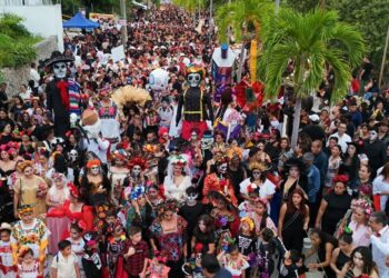 EN CALDERITAS: Más de 7 mil personas celebran el Janal Pixán