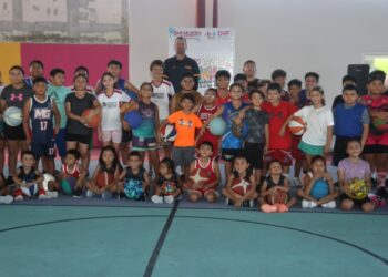 ISLA MUJERES: Realizan master class gratuita de basquetbol con Edgaras Zelionis