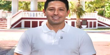 CAMBIO DE DIRIGENCIA: Renuncia Renán al liderazgo estatal del Verde para participar en interna de Morena