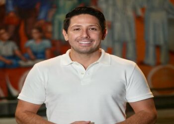 Renán Sánchez pide licencia al Congreso para buscar la candidatura de Morena en Cozumel