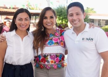 COZUMEL: Acompaña Renán Sánchez a Mara Lezama en gira de trabajo