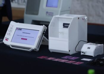 VOTO ELECTRÓNICO: Quintana Roo aún está lejos de sustituir las boletas 2 VOTO ELECTRÓNICO: Quintana Roo aún está lejos de sustituir las boletas