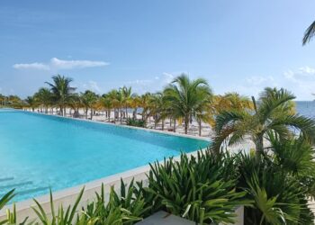 NUEVA ETAPA: Prepara Cancún renovación de su modelo turístico