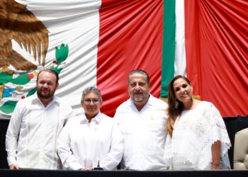 52 ANIVERSARIO: Llama Mara a construir proyectos que trasciendan los gobiernos en QR