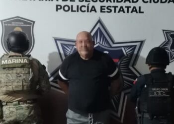 Detienen a conductor en Cancún; se le relaciona con presunto cobro a turista por 20 mil pesos