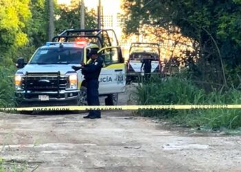 Hallan hombre sin vida en un camino de terracería de Cuna Maya
