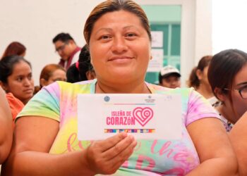 ISLEÑA DE CORAZÓN: Dispersan apoyos económicos para 4 mil mujeres