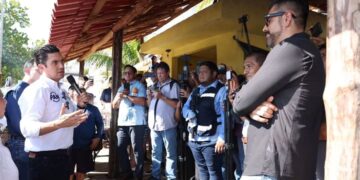 | ROMPEOLAS | Crisis turística: Morena le regala una bandera al PAN
