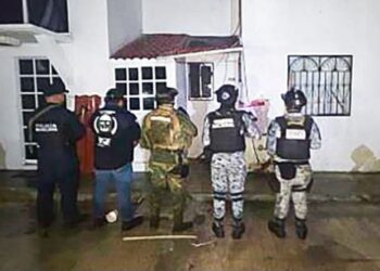 Detienen a fiscal del Ministerio Público por explotación sexual de dos mujeres en Cancún