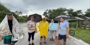 ZONA MAYA: Pobladores bloquean carretera a Mérida; llevan tres semanas sin agua
