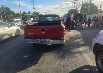Atropellan a dos mujeres en la avenida López Portillo