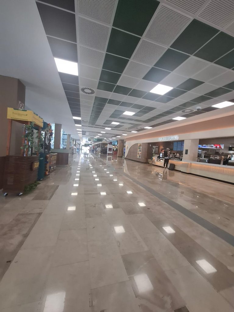 Tulum, de destino turístico estrella a una crisis que vacía sus hoteles y aeropuerto 2 WhatsApp Image 2026 10 25 at 11.29.59 AM 1 768x1024 1