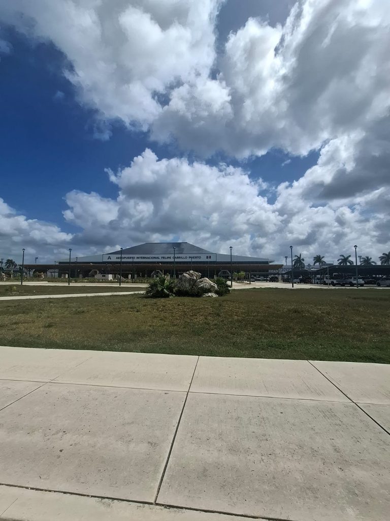 Tulum, de destino turístico estrella a una crisis que vacía sus hoteles y aeropuerto 1 WhatsApp Image 2026 10 25 at 11.29.59 AM 2 768x1024 1
