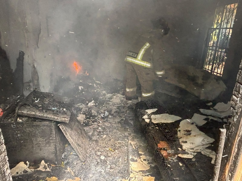 POR UNA VELADORA: Se incendia vivienda en la R-228 2 WhatsApp Image 2026 10 28 at 12.36.29 PM 1
