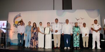 Isla Mujeres recibe por cuarto año consecutivo el distintivo Playa Platino