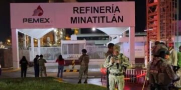 Petróleos Mexicanos confirma ataque armado en refinería de Minatitlán