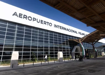 CONECTIVIDAD AÉREA: Hoteleros califican de “alarmante” caída de vuelos en Tulum 1 CONECTIVIDAD AÉREA: Hoteleros califican de “alarmante” caída de vuelos en Tulum