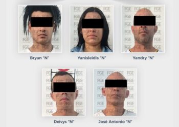 ARMA, DROGA Y DINERO FALSO: Detienen a cinco en la SM 63 de Cancún 3 ARMA, DROGA Y DINERO FALSO: Detienen a cinco en la SM 63 de Cancún